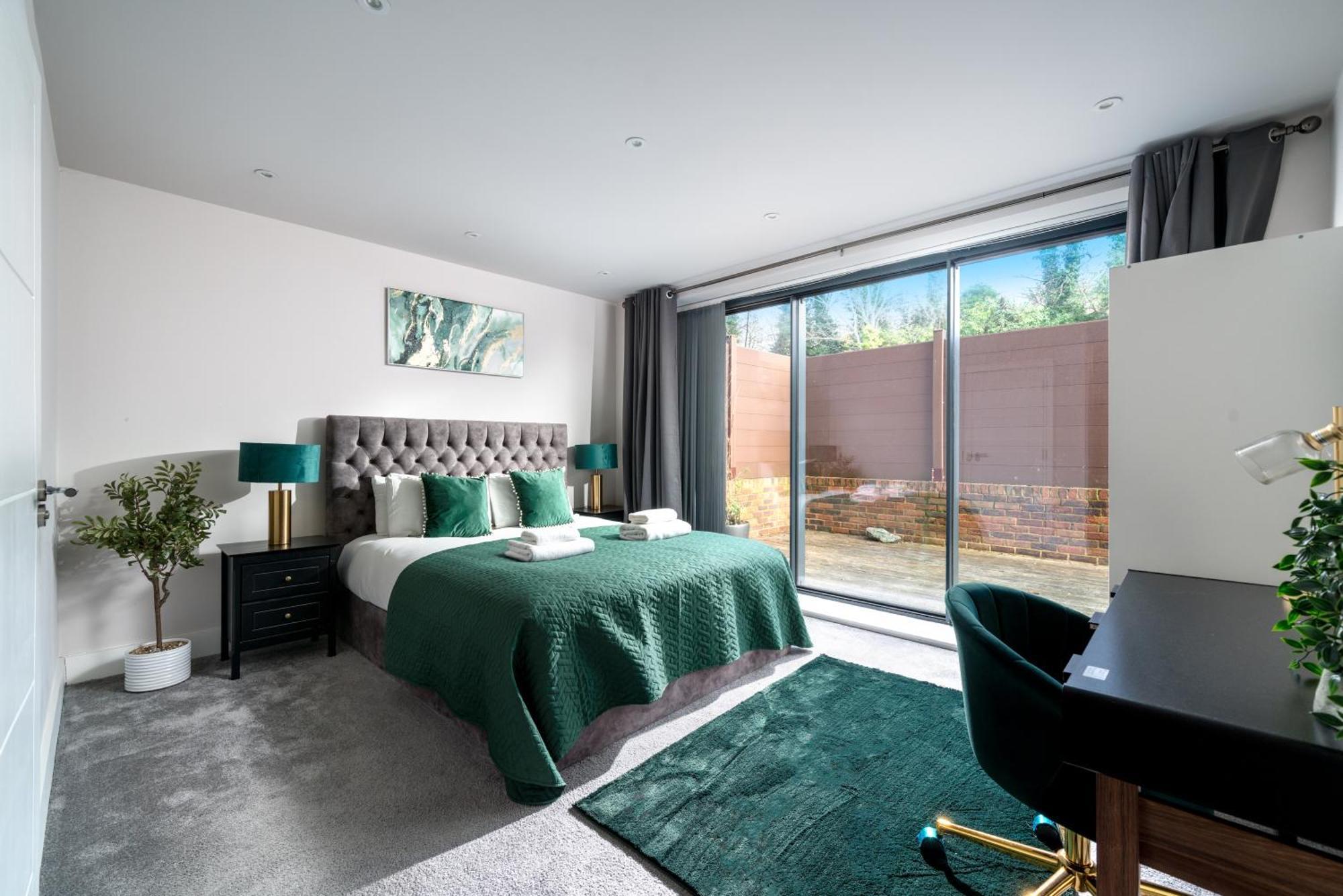 Boutique Lux London Apartments-Free Parking Totteridge Bagian luar foto