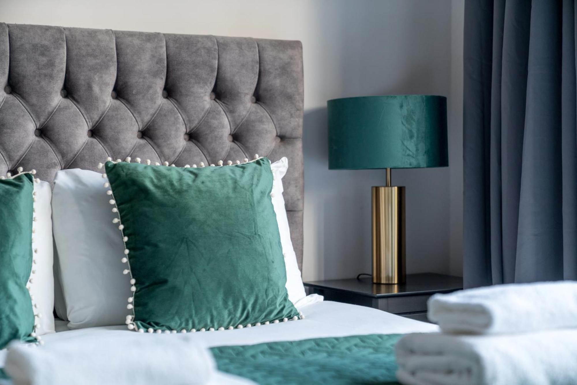 Boutique Lux London Apartments-Free Parking Totteridge Bagian luar foto